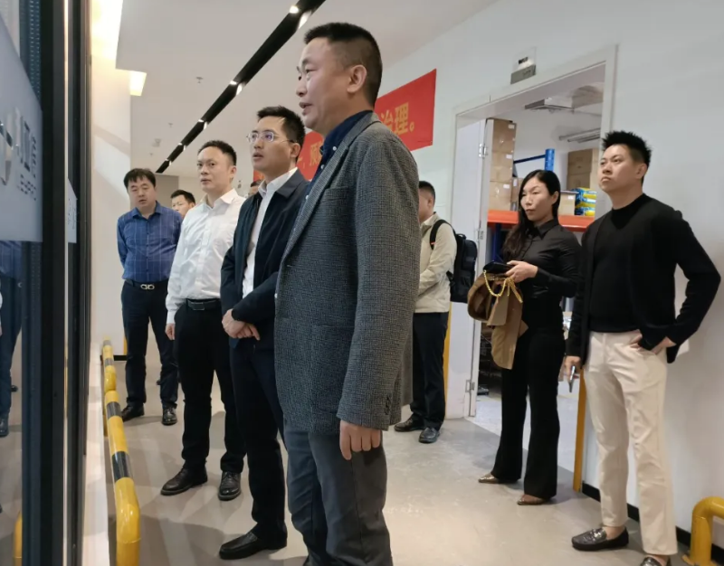 萍乡市经开区领导考察333体育集团南方总部