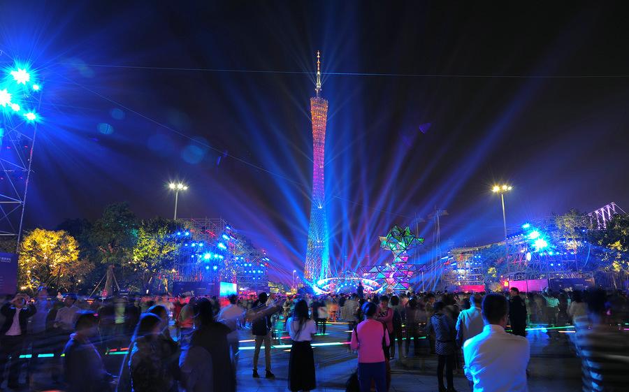 led透明屏如何打造亚洲跨国夜游盛宴